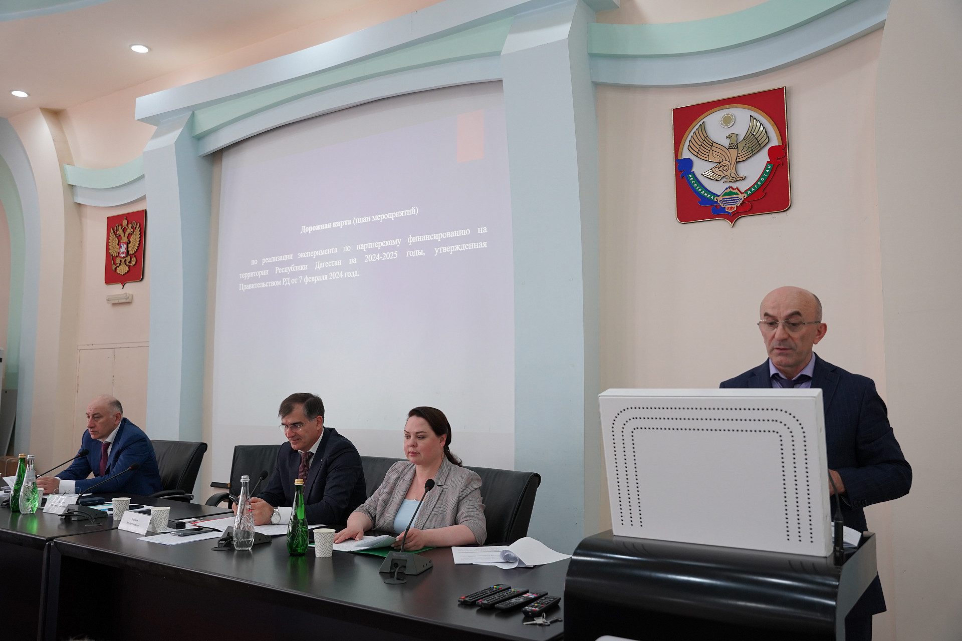 В ДГУ обсудили вопросы развития российских регионов в условиях внешних санкций