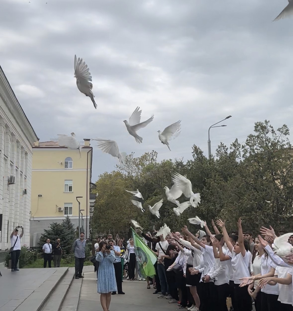 В ДГУ прошла ежегодная акция ко Дню солидарности в борьбе с терроризмом