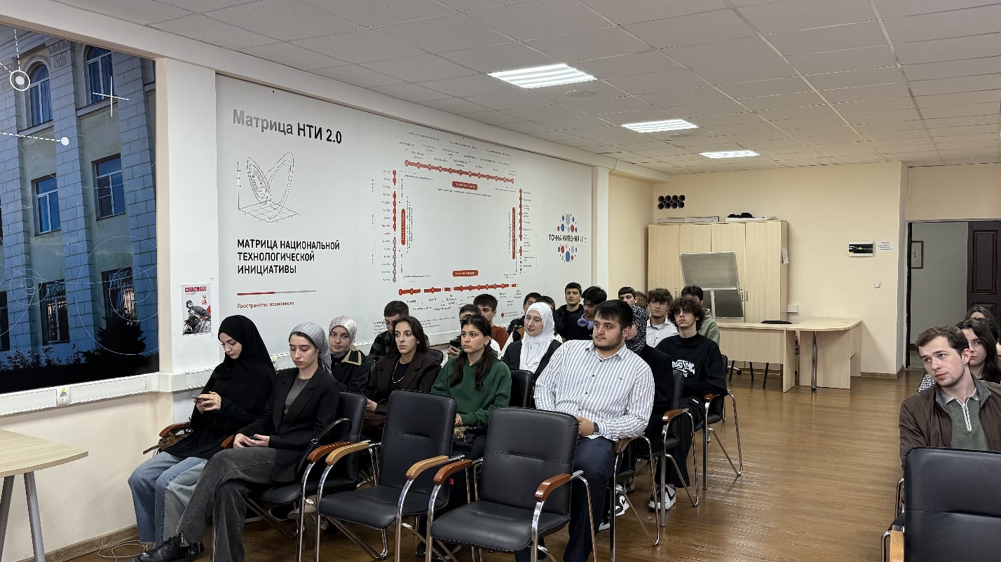 Проект «Мы создаем будущее» представили студентам ДГУ