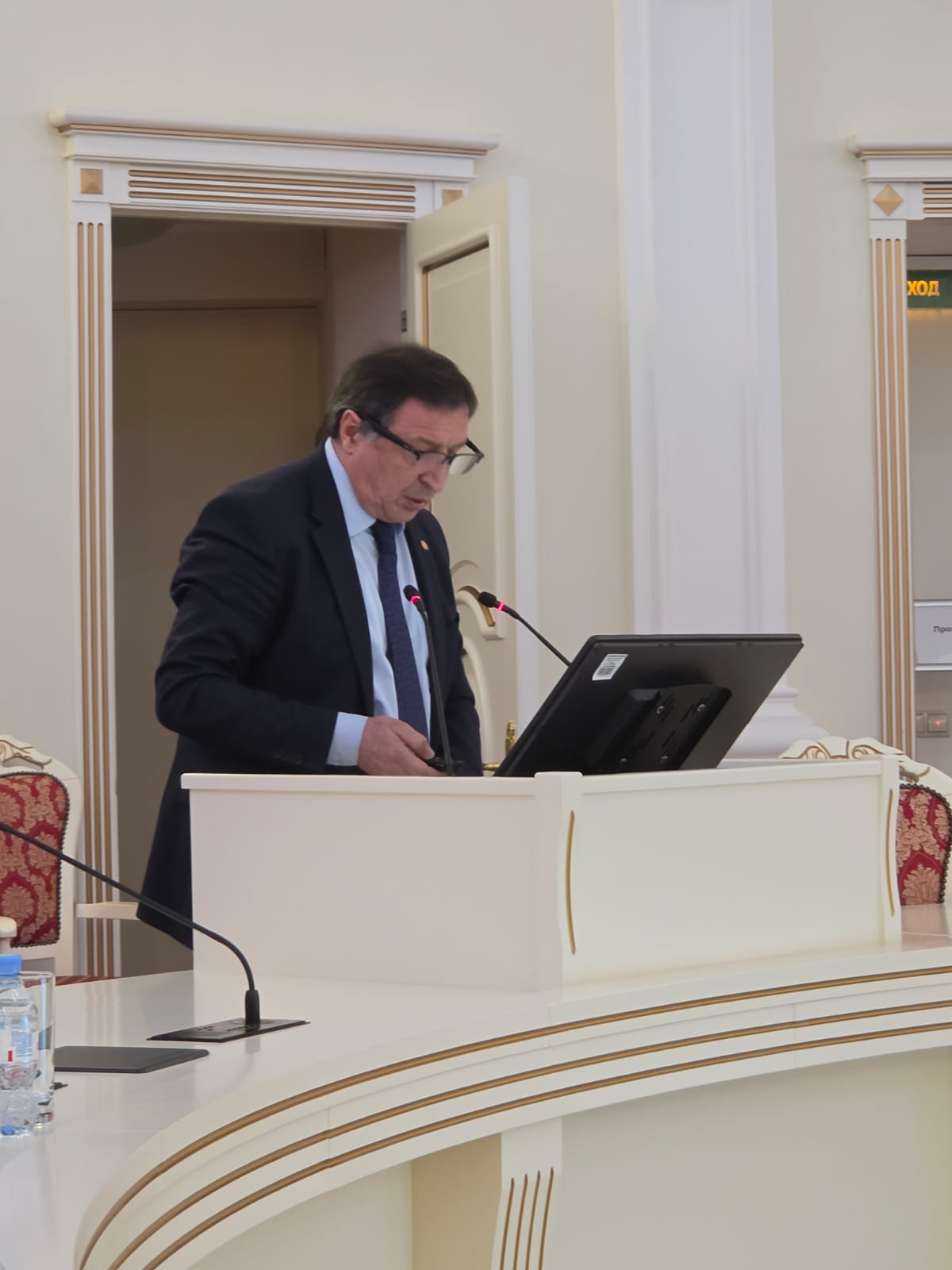 Ректор ДГУ представил на заседании Экспертного совета Минобрнауки России программу создания первого на Каспии российского карбонового полигона
