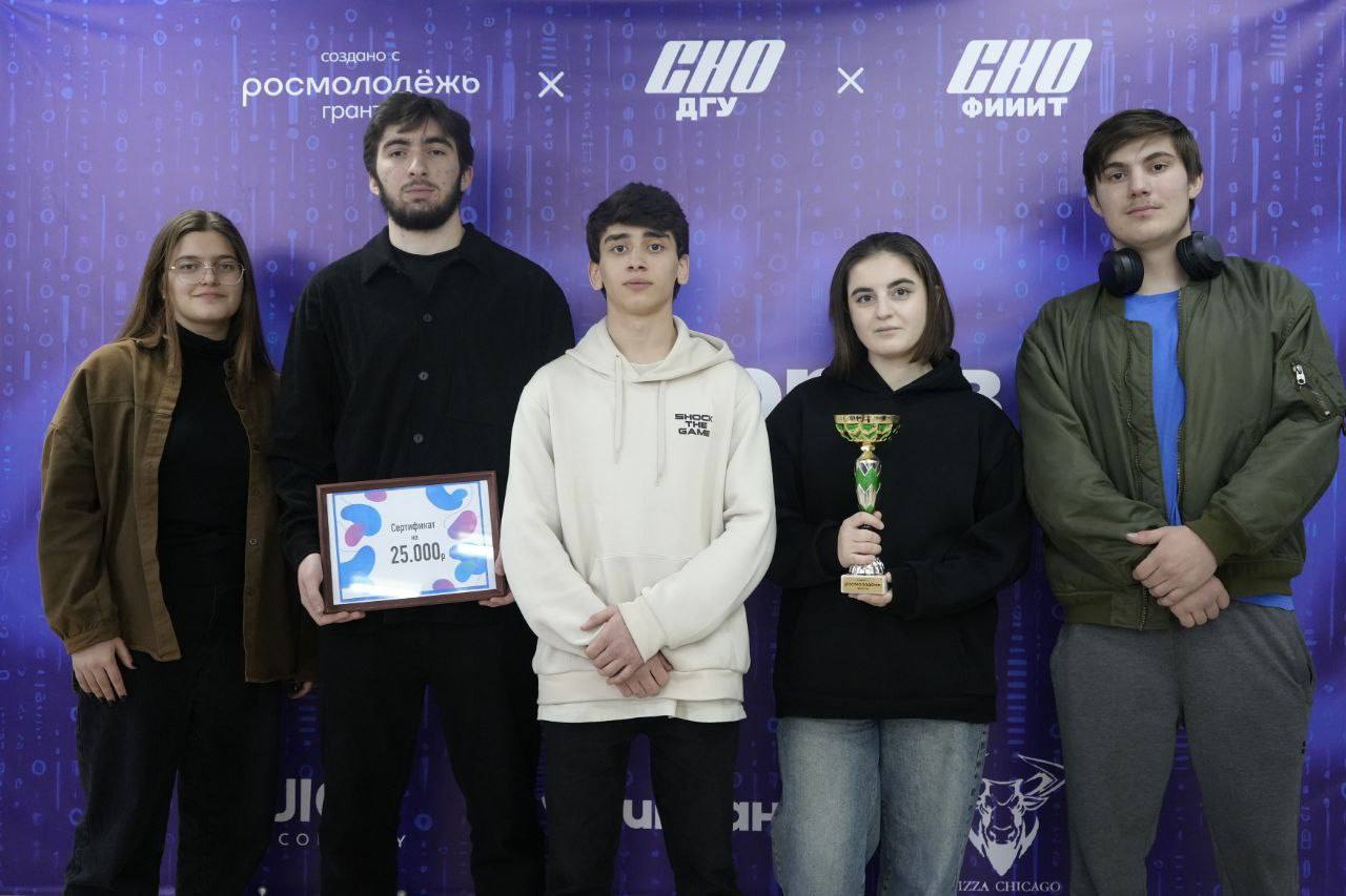 Бессонные ночи и создание сайтов с нуля: хакатон «АйтиПрорыв»