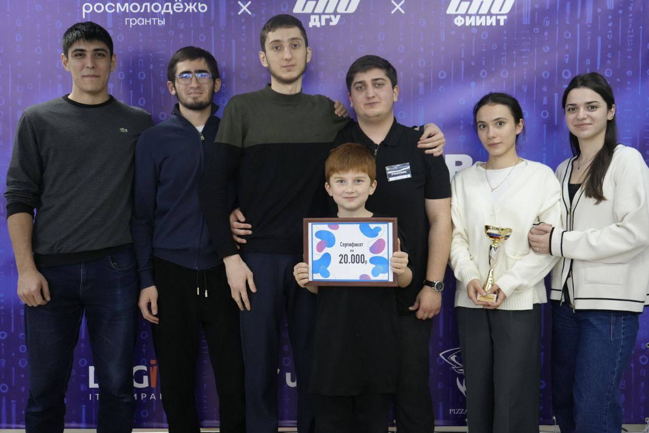 Бессонные ночи и создание сайтов с нуля: хакатон «АйтиПрорыв»