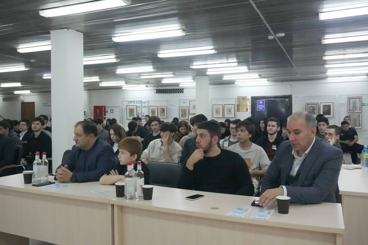 Бессонные ночи и создание сайтов с нуля: хакатон «АйтиПрорыв»